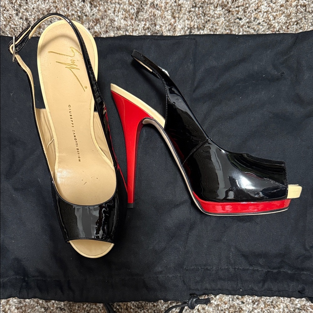 VINTAGE!! Giuseppe Zanotti Patent Leather Platform Slingbacks in Black and Red